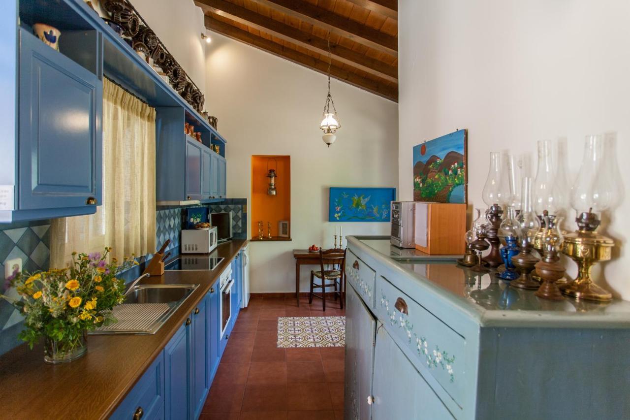 Metohi Georgila Chrissi Akti Chania Exterior foto